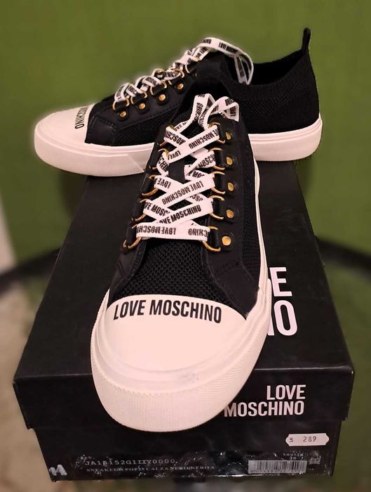 Teniși, marimea 38 Love Moschino