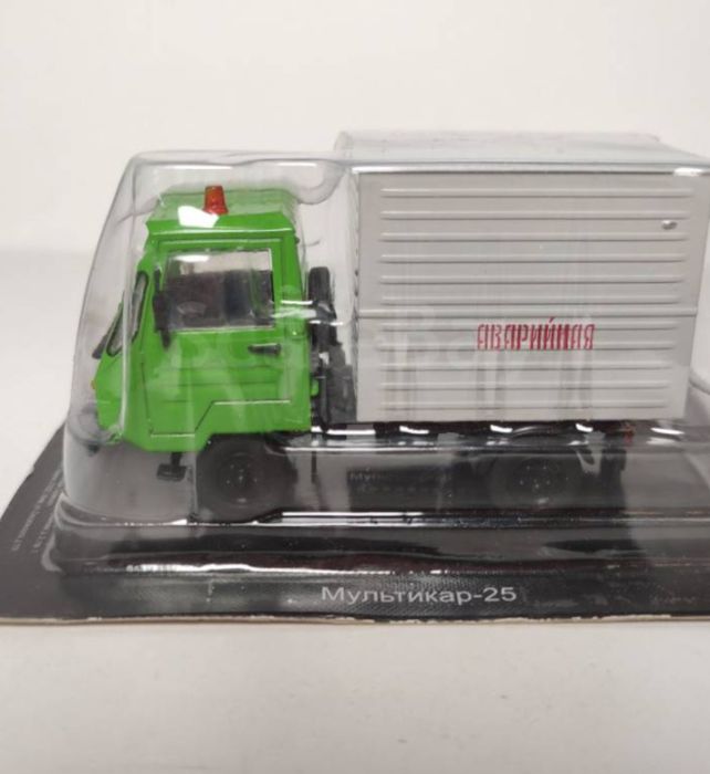 Коллекцыонная модель Мулитикар 1/43