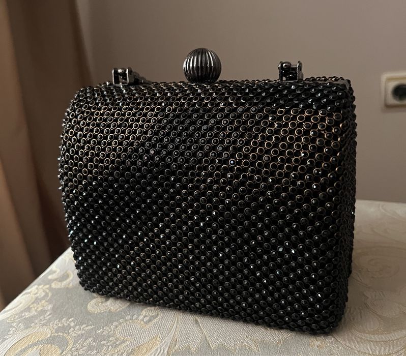 Дамска чанта с бляскави кристали