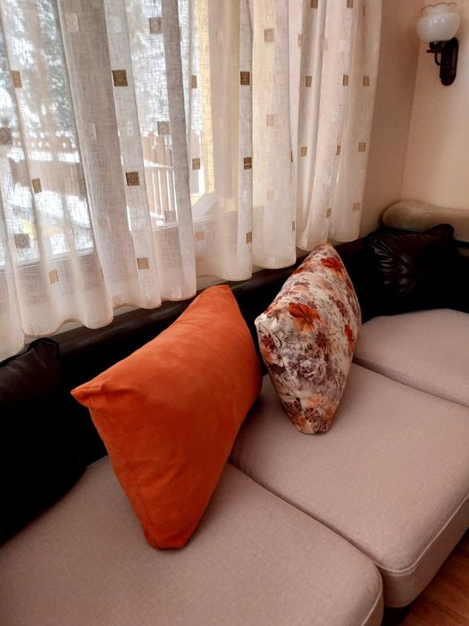 Големи възглавници за диван