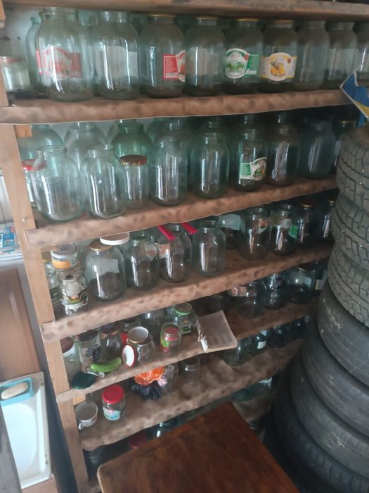 Продам банк  по 50-100 тг