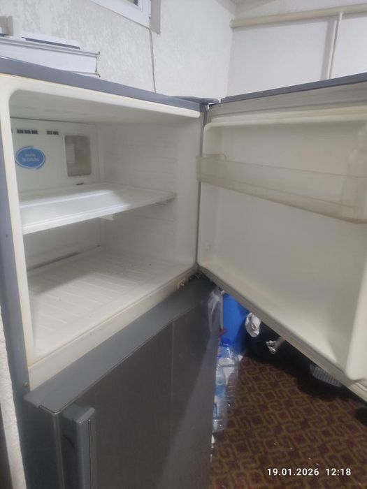 Холодильник вотличном состояние