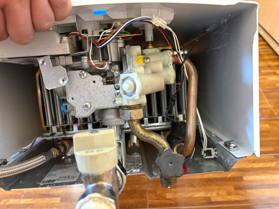 Boiler instant pe gaz Junkers WR 14-2G23