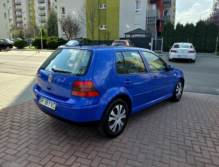 VOLKSWAGEN Golf 2000 — imagine 5