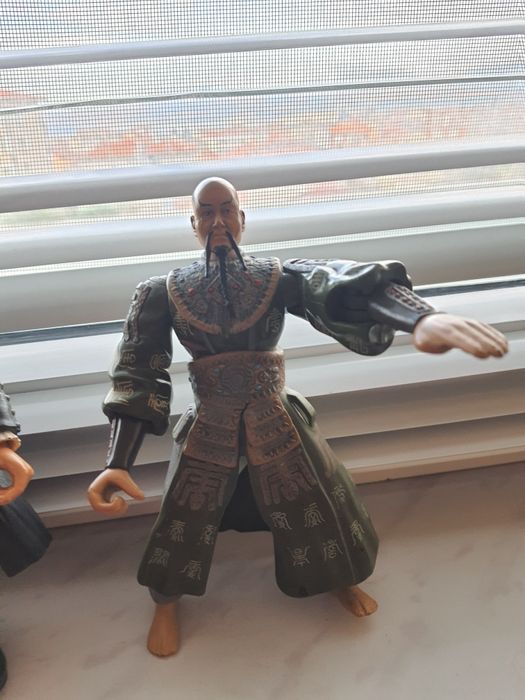 Фигурки големи биещи на карибски пирати