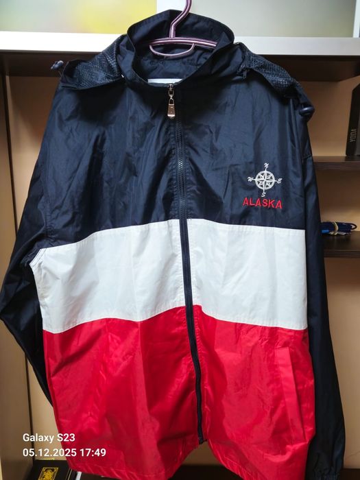 Vând geacă impermeabilă bărbați, XXL