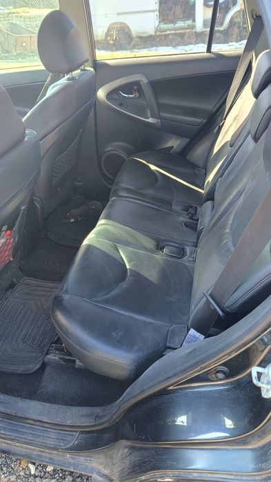 Piese rezervor bara interior caseta turbina cutie praguri Toyota RAV4
