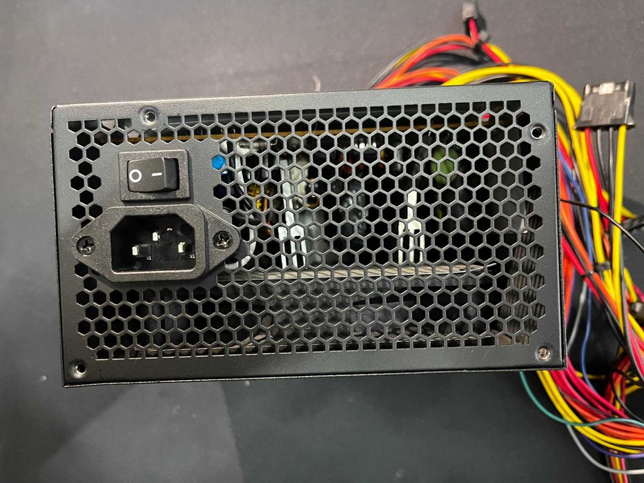 Блок питания AeroCool VX PLUS 600W