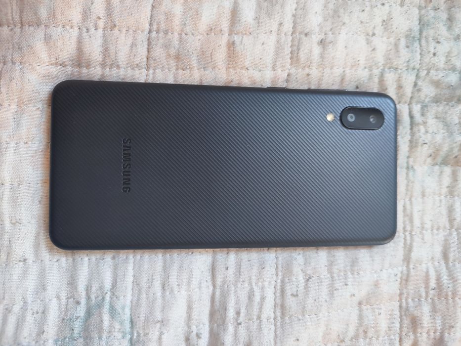 продам а02 32гб рабочий