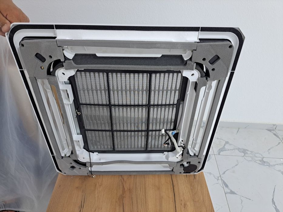 Kassetniy konditsioner Midea va Welkin. Multisplit. 12BTU