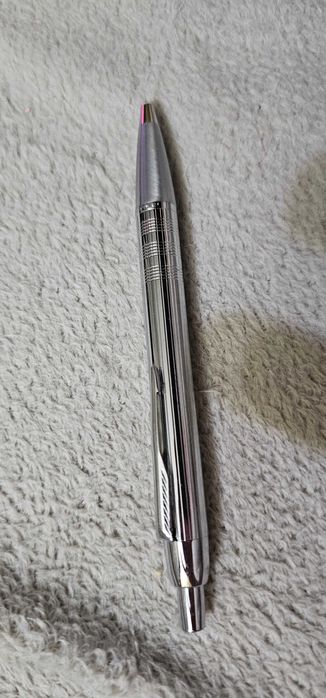 pix parker si pierre cardin