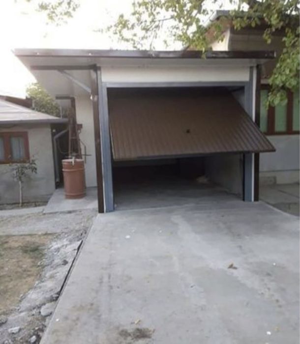 Vând garaj din tabla