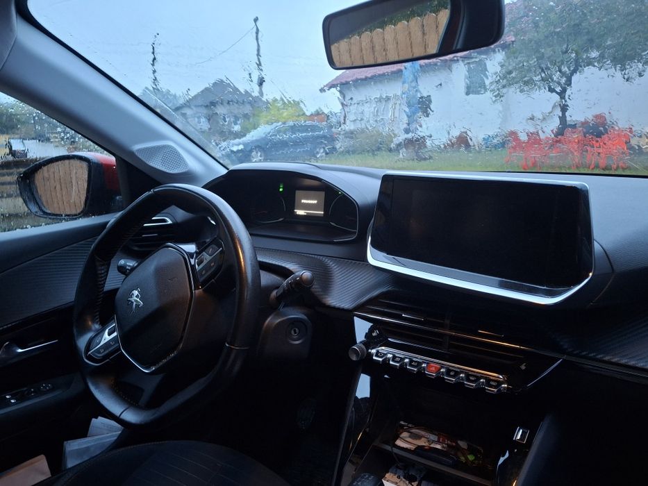 Peugeot 208 1.2 benzina