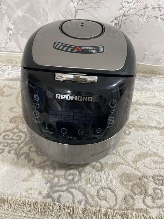 мультиварка редмонд с хорошим состоянием