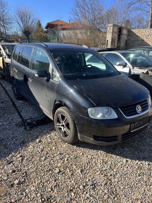 Volkswagen Touran 2.0 ecofuel CNG  109ps НА ЧАСТИ
