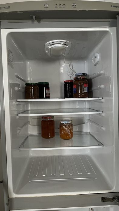 холодильник срочно продается