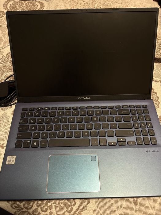 Laptop ASUS VivoBook, generatia 10, 8 GB RAM, SSD 256 GB