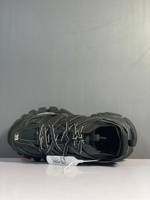 Balenciaga track led