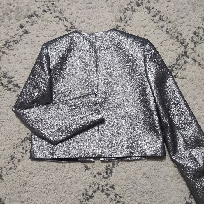 Елегантно дамско сако металик Zara