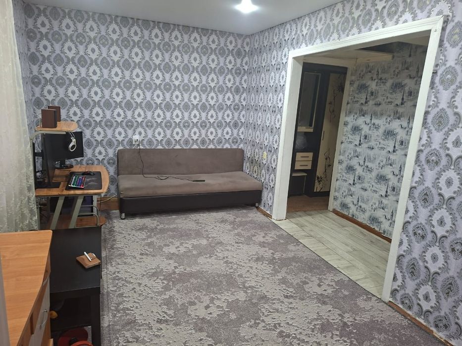 1 ком . Квартира. 120+ ком.услуги .