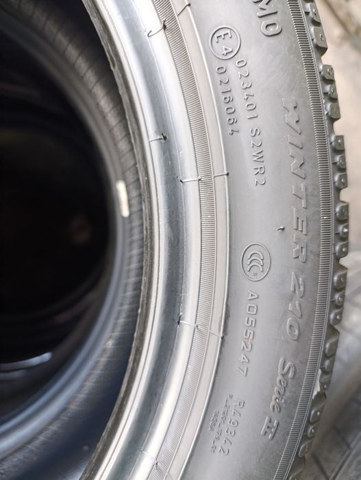 Anvelope de iarnă 205 50 17 Pirelli