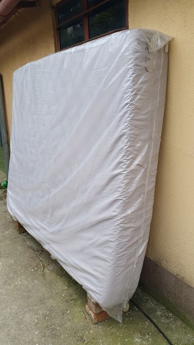 Saltea  160 x 200 cm plus cearceaf