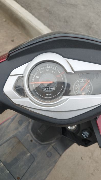 Продам скутер на полном ходу