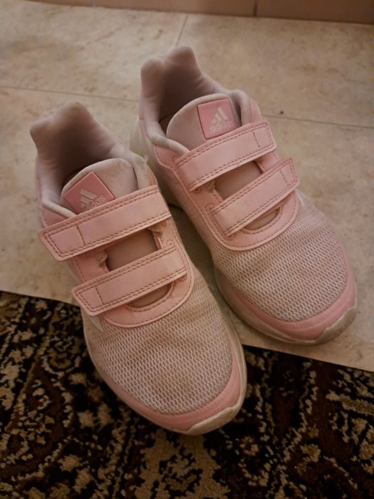 Маратонки ADIDAS