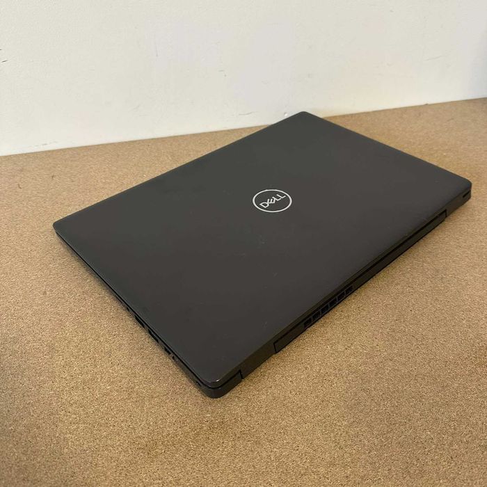 Лаптоп DELL Latitude 3510 15.6" FHD / i5-10210U / 16GB RAM / 256GB SSD