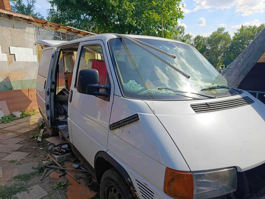 Бус VW T4 1.8 на части