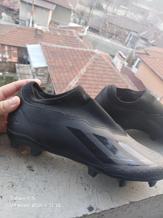 Футболни бутонки 40-ти номер.