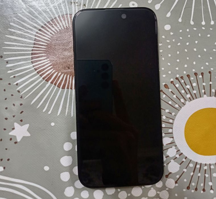 iPhone 15 Pro  Natural Titanium 256 ГБ