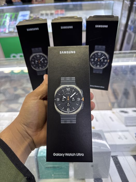 Galaxy watch Ultra 2025 silver  100% orginal