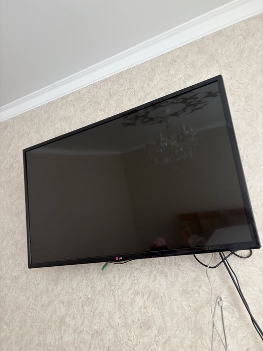 Продаем LG телевизор