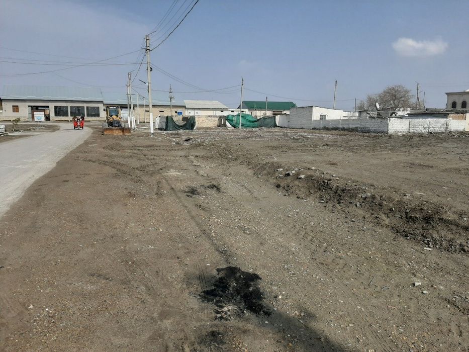 Уй куришга ер сотилади