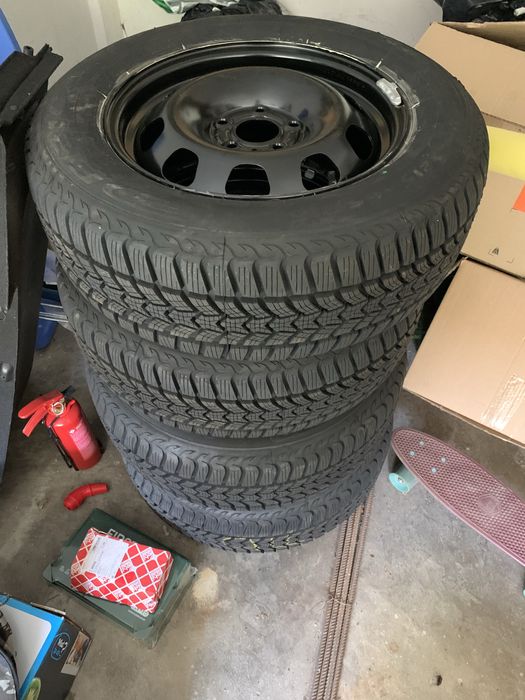 4 cauciucuri iarna, anvelope cu jante pentru Duster, Dacia, Nissan NOI