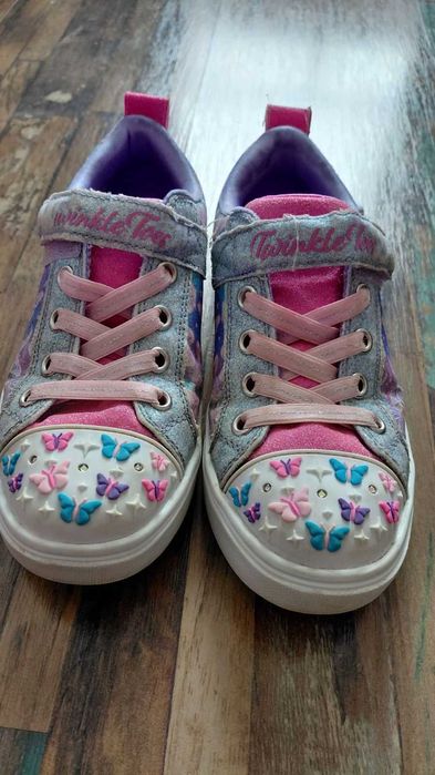Светещи кецове Skechers Twinkle Toes