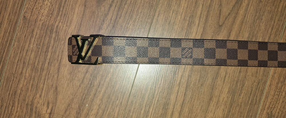 Curea Louis Vuitton - nouă, cu etichetă, in cutie