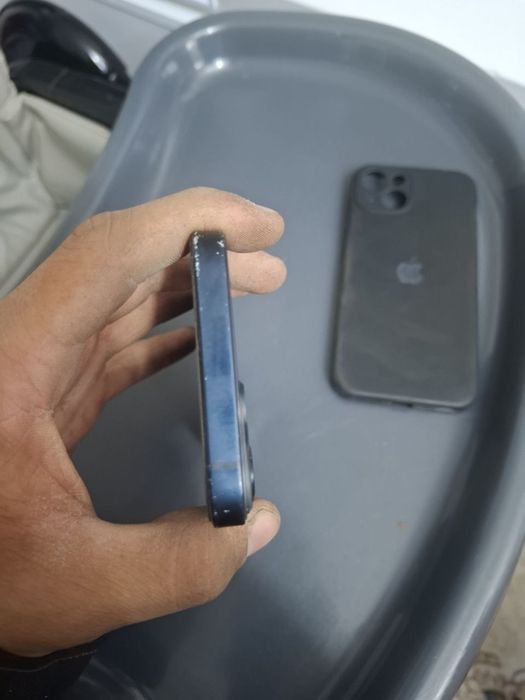 Продам айфон 13 100% акб