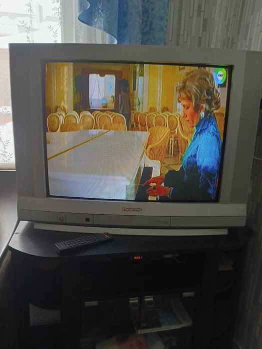 Телевизор цветной дм.71см.
