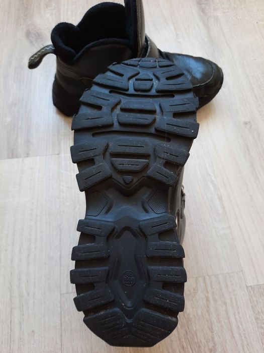 Продам   кросовки