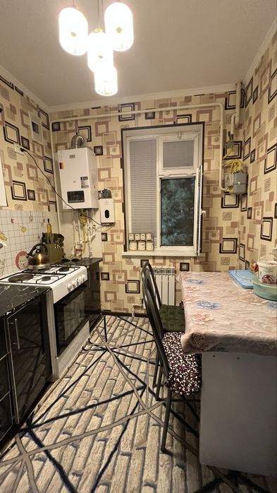 2xona 1etajda Kv sotiladi 415mlnga srochna