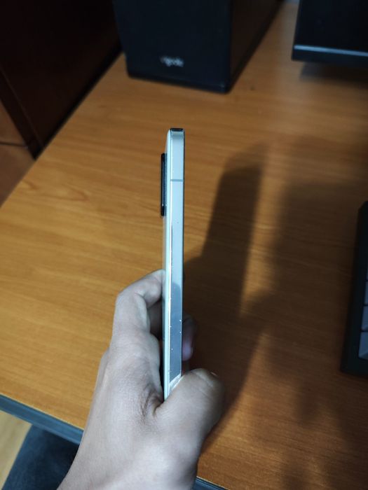 Xiaomi 13. 12/512гб