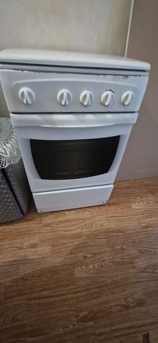 Продается газовая плита.