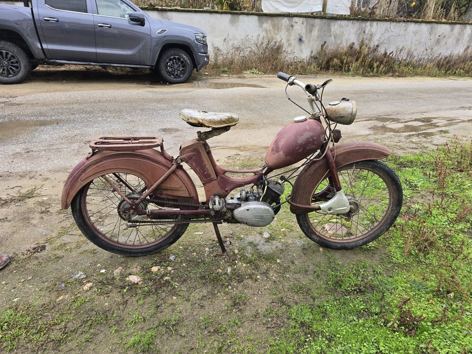 Продавам Симсон SR2