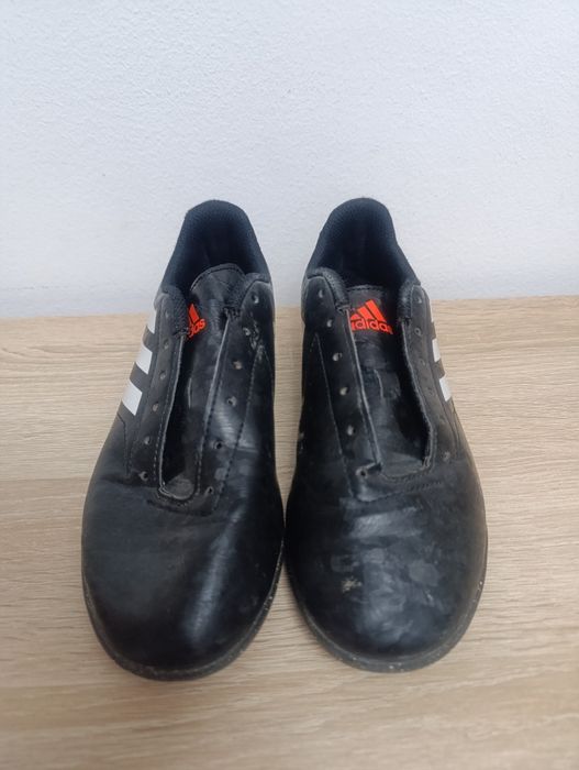 Încaltaminte fotbal Adidas