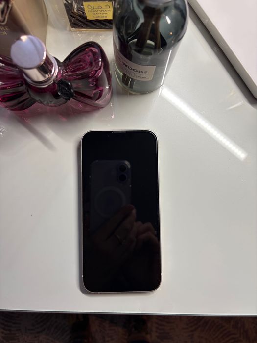 iPhone 13 в отлично състояние