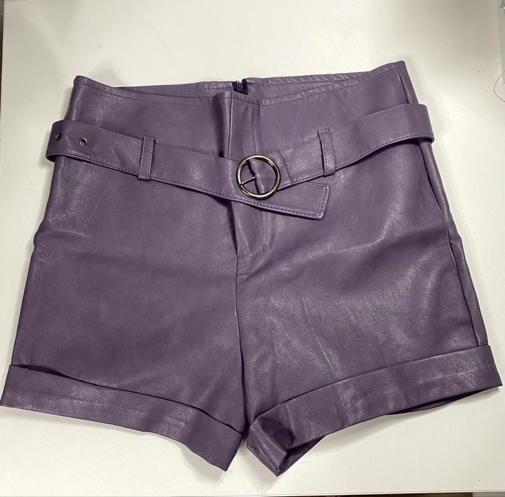 Продам кожанные шорты в отличном состоянии