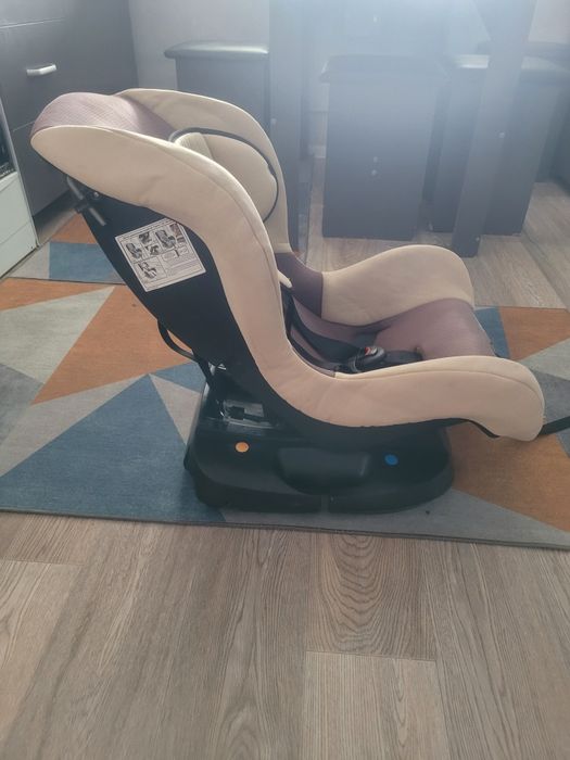 Продам детское кресло для автомобиля