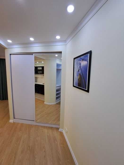 Срочно сдаётся 1 ком/1/5 на Мирзо Улугбекском Ор-р Максим Горький